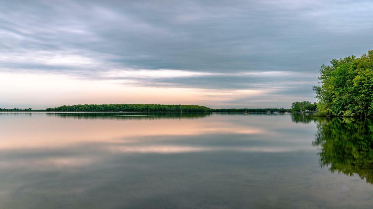 Long Sault Motel Екстериор снимка