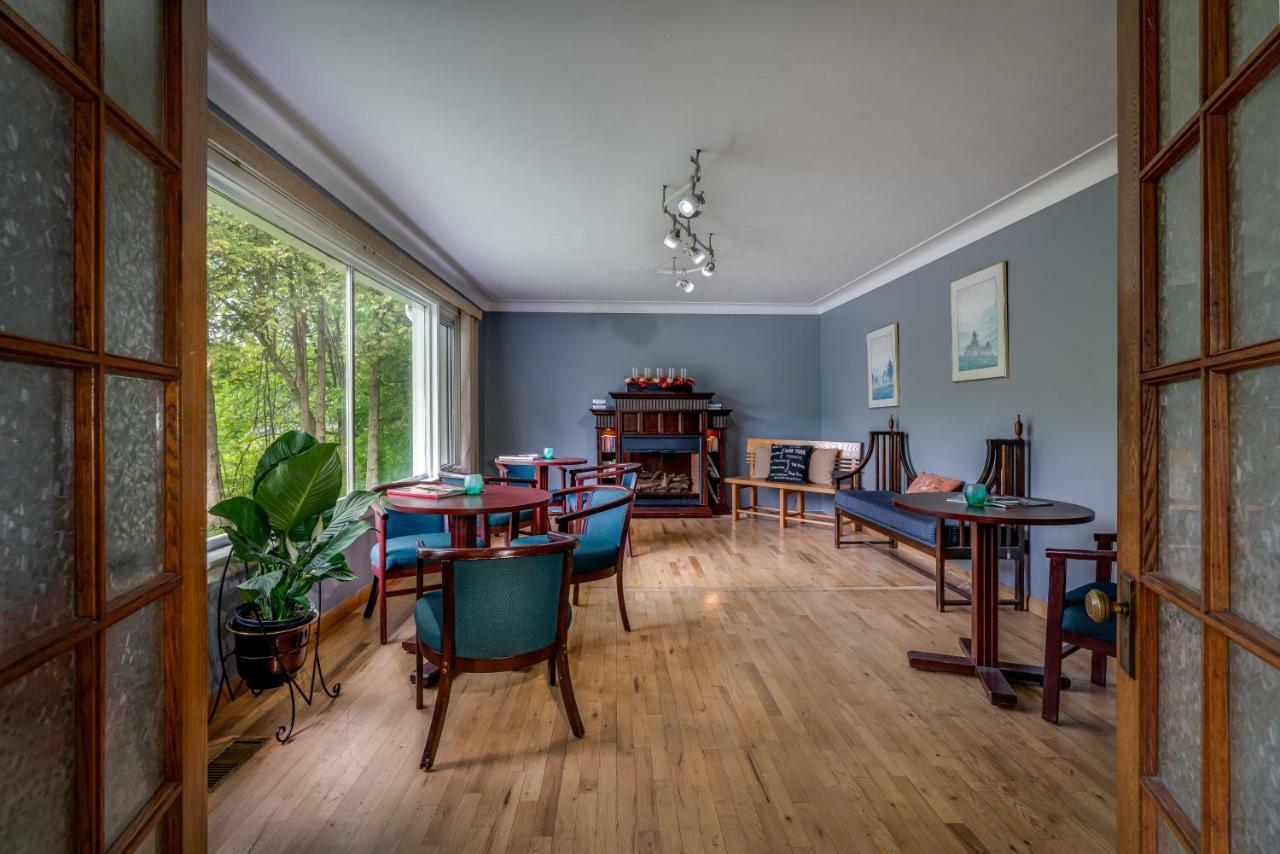 Long Sault Motel Екстериор снимка